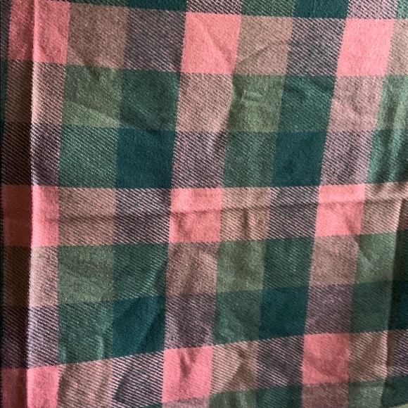 💛Pink, gray, and black plaid scarf, warm and cozy - Picture 7 of 7